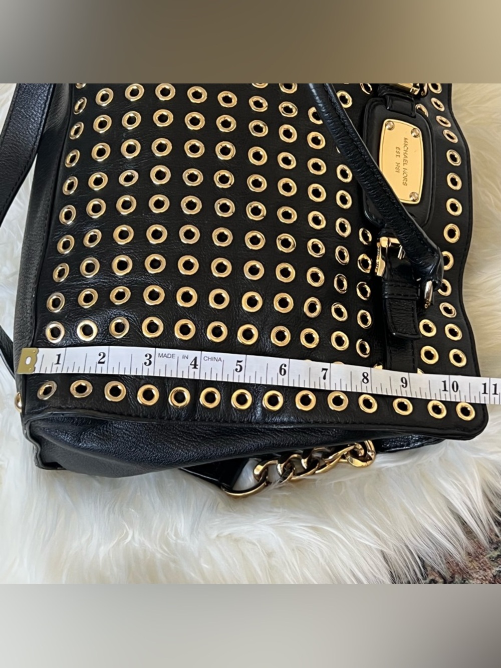 Michael Kors Hamilton Large Gold Tone Grommet Tote - Picture 7 of 16